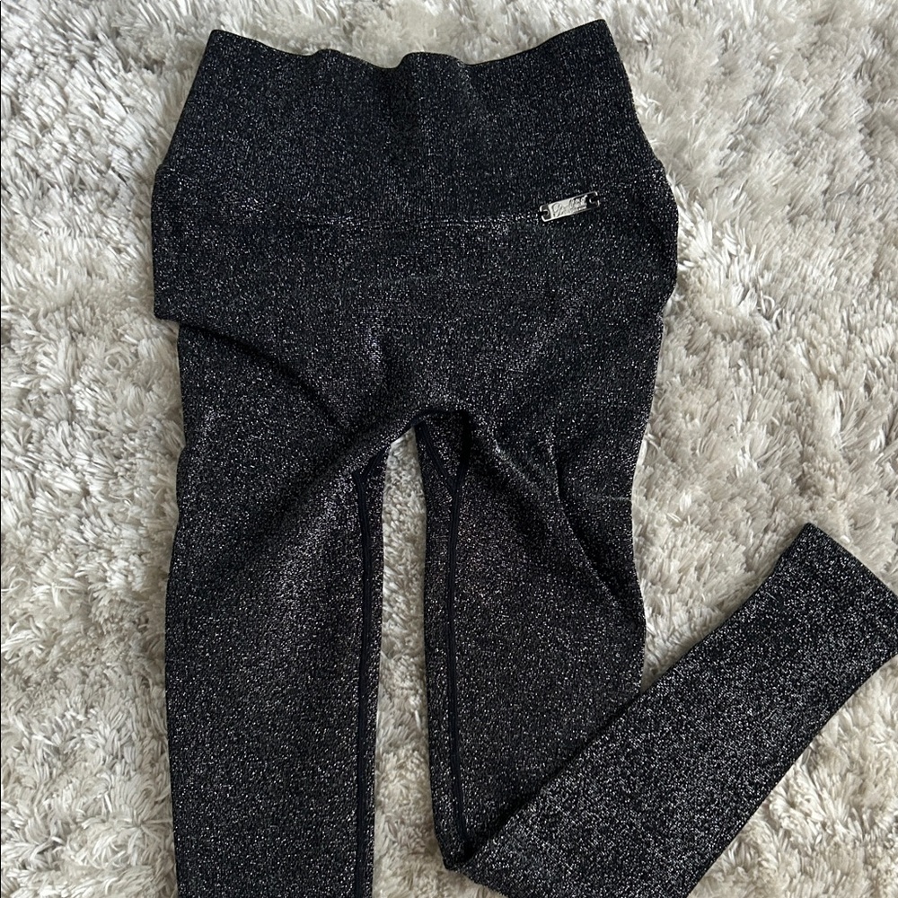 Bombshell Sportswear Glittery Black Scrunch Butt Leggings